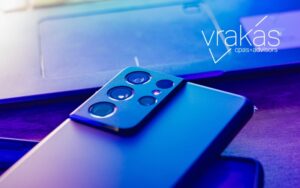 Picture of a phone on a desktop